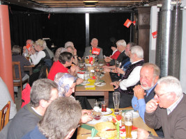 Gute Stimmung, gutes Bier und eine gute Brotzeit trugen zu einem gelungenem Sonntag-Vormittag bei