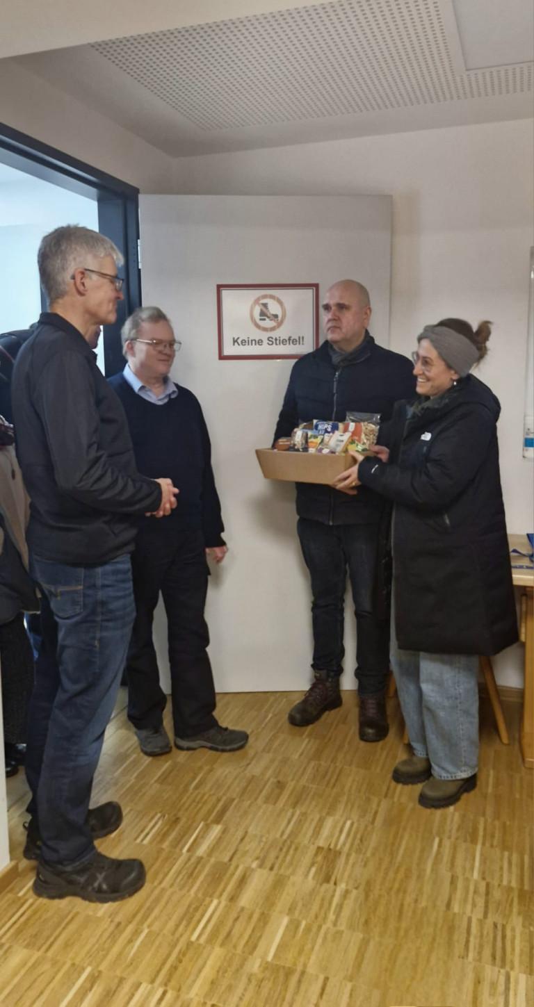 Feuerwehr Schongau Geschenkübergabe